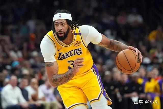 利字合砍63分三球空砍50分 雄鹿险胜黄蜂4连胜